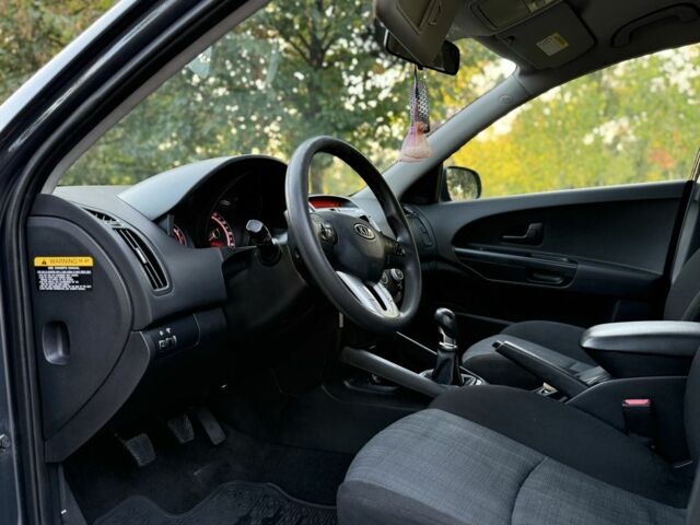 Сірий Кіа Сід, об'ємом двигуна 1.4 л та пробігом 195 тис. км за 5100 $, фото 17 на Automoto.ua