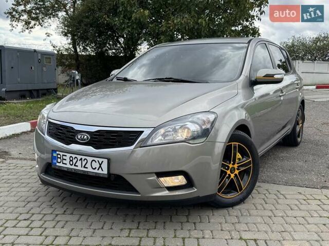 Серый Киа Сид, объемом двигателя 1.6 л и пробегом 241 тыс. км за 7300 $, фото 3 на Automoto.ua