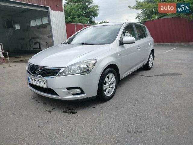 Серый Киа Сид, объемом двигателя 1.6 л и пробегом 156 тыс. км за 5900 $, фото 8 на Automoto.ua