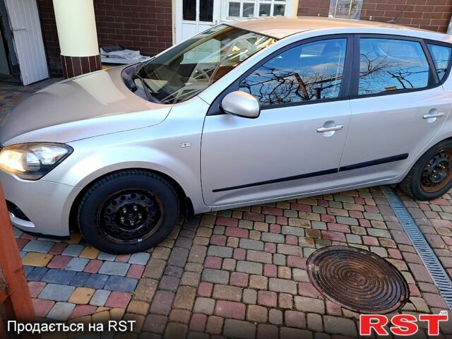 Сірий Кіа Сід, об'ємом двигуна 14 л та пробігом 195 тис. км за 5899 $, фото 9 на Automoto.ua