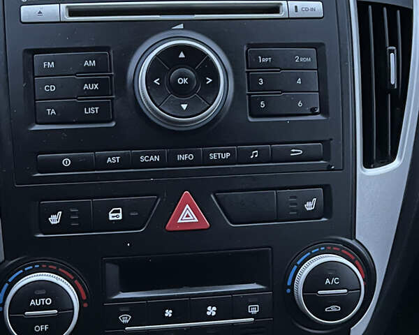 Серый Киа Сид, объемом двигателя 1.58 л и пробегом 187 тыс. км за 6500 $, фото 10 на Automoto.ua