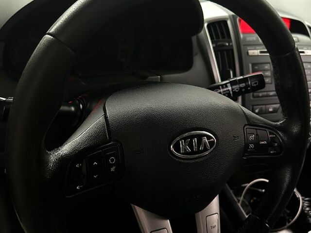 Киа Сид 2010 в Одессе на Automoto.ua Серый Киа Сид, объемом двигателя 1.6 л и пробегом 240 тыс. км за 6750 $, фото 6 на Automoto.ua