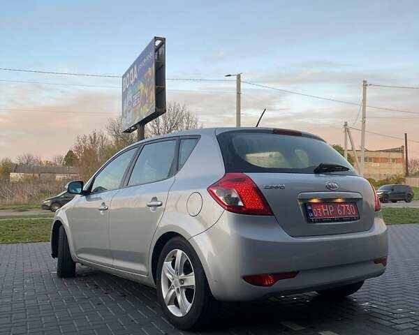 Сірий Кіа Сід, об'ємом двигуна 1.6 л та пробігом 160 тис. км за 8500 $, фото 11 на Automoto.ua