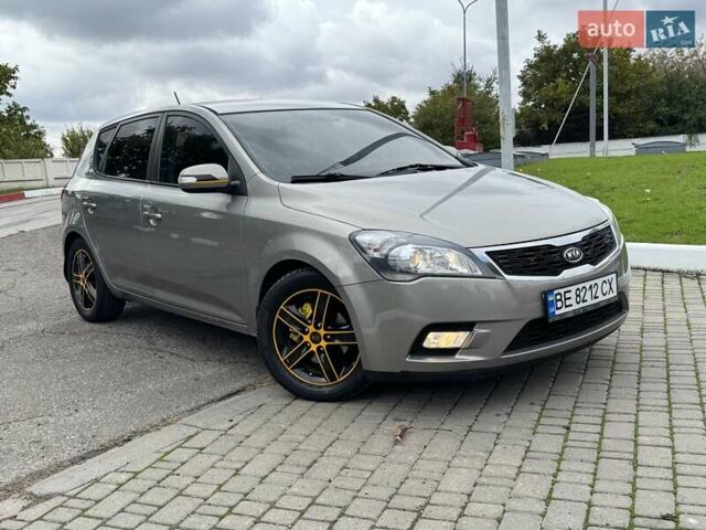 Серый Киа Сид, объемом двигателя 1.6 л и пробегом 241 тыс. км за 7300 $, фото 5 на Automoto.ua