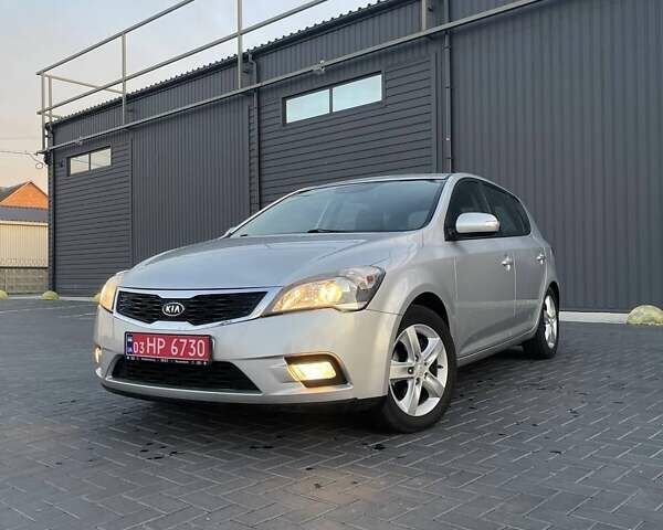 Сірий Кіа Сід, об'ємом двигуна 1.6 л та пробігом 160 тис. км за 8500 $, фото 9 на Automoto.ua