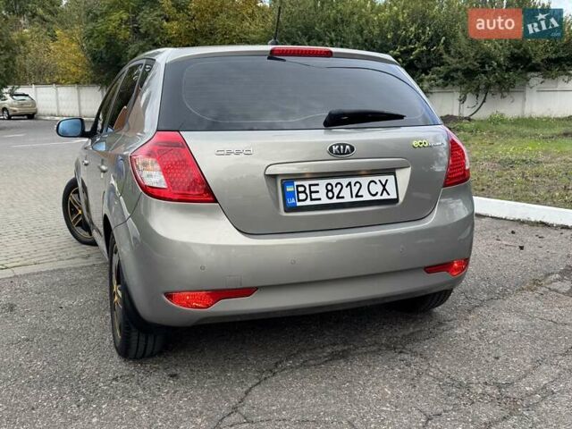 Серый Киа Сид, объемом двигателя 1.6 л и пробегом 241 тыс. км за 7300 $, фото 12 на Automoto.ua