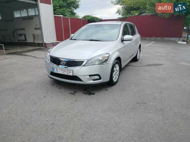 Серый Киа Сид, объемом двигателя 1.6 л и пробегом 156 тыс. км за 5900 $, фото 1 на Automoto.ua
