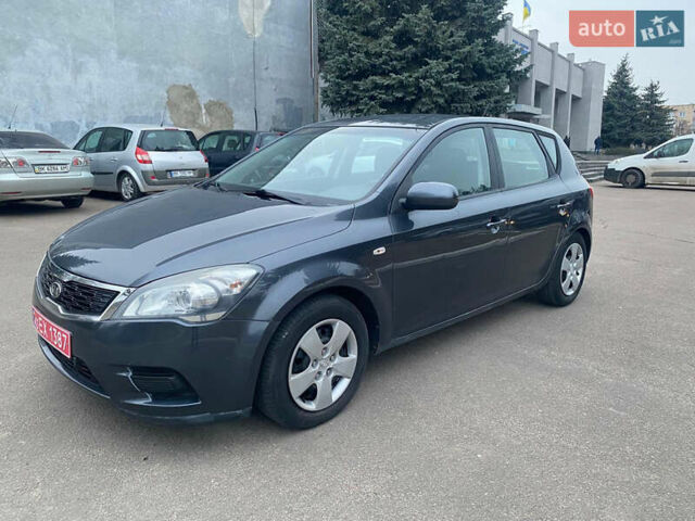 Сірий Кіа Сід, об'ємом двигуна 1.4 л та пробігом 207 тис. км за 5850 $, фото 2 на Automoto.ua