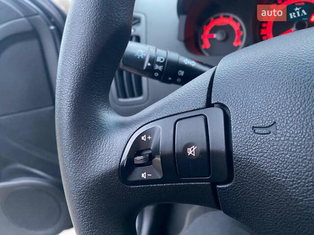 Сірий Кіа Сід, об'ємом двигуна 1.4 л та пробігом 207 тис. км за 5850 $, фото 25 на Automoto.ua