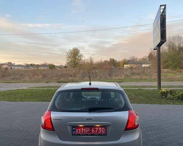Сірий Кіа Сід, об'ємом двигуна 1.6 л та пробігом 160 тис. км за 8500 $, фото 15 на Automoto.ua