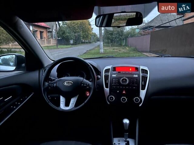 Серый Киа Сид, объемом двигателя 0 л и пробегом 236 тыс. км за 8200 $, фото 14 на Automoto.ua