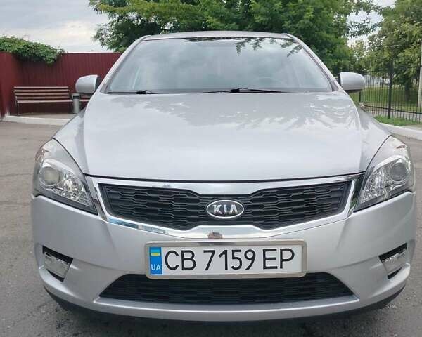 Серый Киа Сид, объемом двигателя 1.6 л и пробегом 156 тыс. км за 5900 $, фото 3 на Automoto.ua