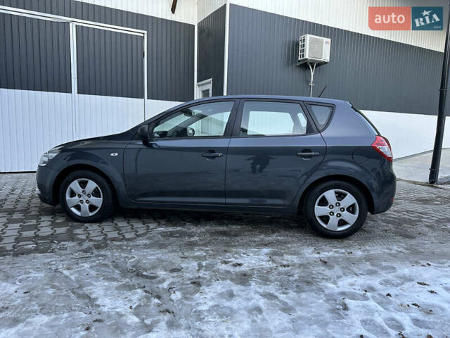 Сірий Кіа Сід, об'ємом двигуна 1.4 л та пробігом 175 тис. км за 6199 $, фото 3 на Automoto.ua