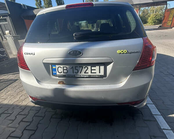 Серый Киа Сид, объемом двигателя 1.58 л и пробегом 153 тыс. км за 6300 $, фото 3 на Automoto.ua