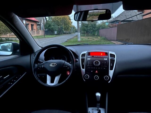 Серый Киа Сид, объемом двигателя 1.6 л и пробегом 236 тыс. км за 8200 $, фото 11 на Automoto.ua