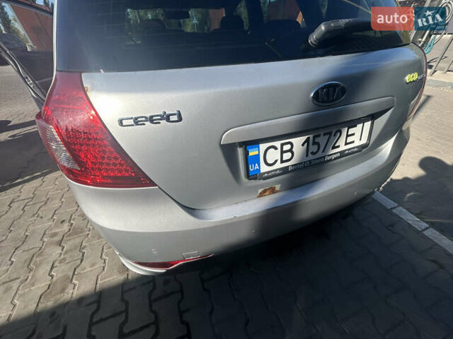 Серый Киа Сид, объемом двигателя 1.58 л и пробегом 153 тыс. км за 6300 $, фото 6 на Automoto.ua