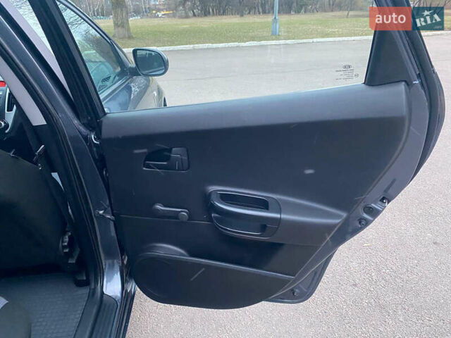 Сірий Кіа Сід, об'ємом двигуна 1.4 л та пробігом 207 тис. км за 5850 $, фото 35 на Automoto.ua