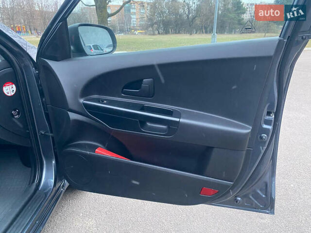 Сірий Кіа Сід, об'ємом двигуна 1.4 л та пробігом 207 тис. км за 5850 $, фото 38 на Automoto.ua