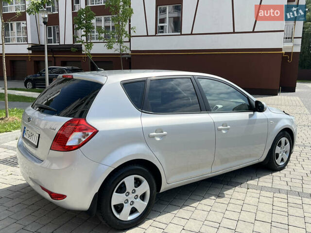 Сірий Кіа Сід, об'ємом двигуна 1.6 л та пробігом 292 тис. км за 6400 $, фото 13 на Automoto.ua