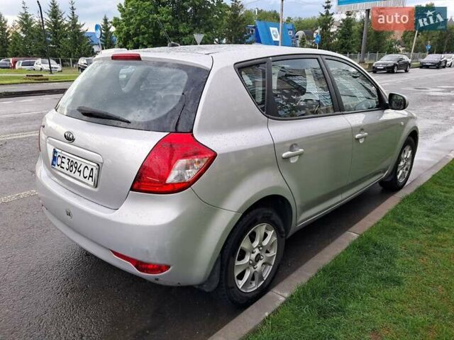 Серый Киа Сид, объемом двигателя 1.59 л и пробегом 155 тыс. км за 5950 $, фото 4 на Automoto.ua