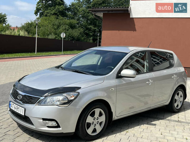 Сірий Кіа Сід, об'ємом двигуна 1.6 л та пробігом 292 тис. км за 6400 $, фото 4 на Automoto.ua