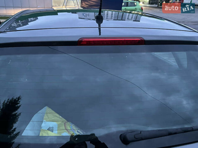 Серый Киа Сид, объемом двигателя 1.58 л и пробегом 187 тыс. км за 6500 $, фото 14 на Automoto.ua