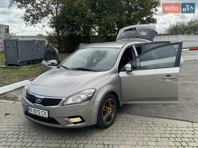 Серый Киа Сид, объемом двигателя 1.6 л и пробегом 241 тыс. км за 7300 $, фото 28 на Automoto.ua