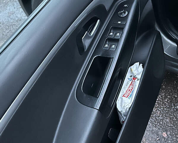 Серый Киа Сид, объемом двигателя 1.58 л и пробегом 187 тыс. км за 6500 $, фото 9 на Automoto.ua