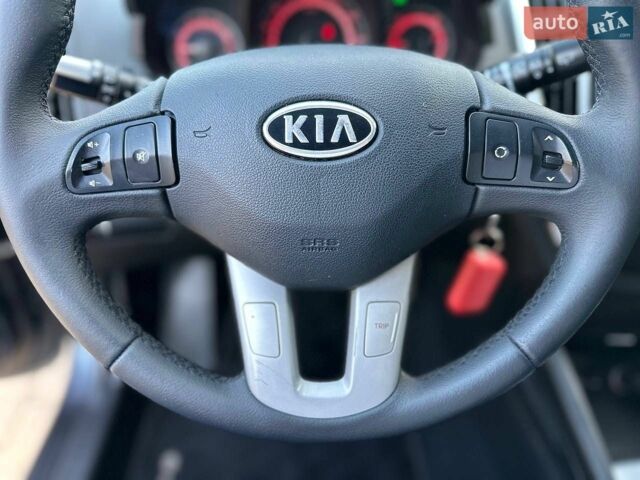 Серый Киа Сид, объемом двигателя 1.6 л и пробегом 118 тыс. км за 8200 $, фото 23 на Automoto.ua