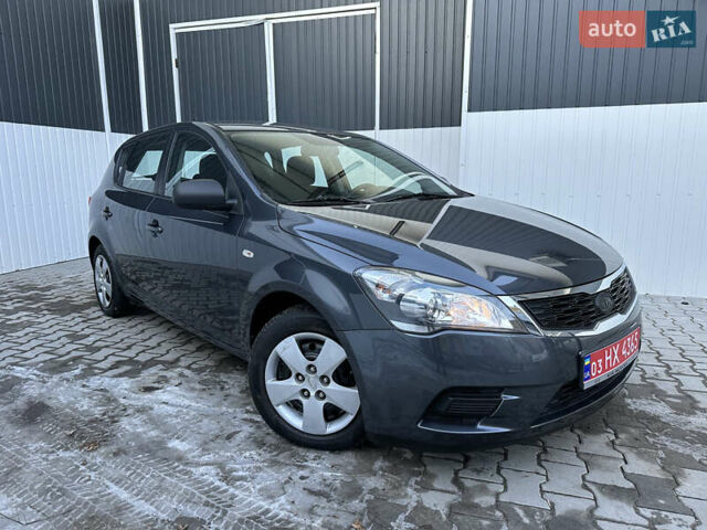 Сірий Кіа Сід, об'ємом двигуна 1.4 л та пробігом 175 тис. км за 6199 $, фото 14 на Automoto.ua