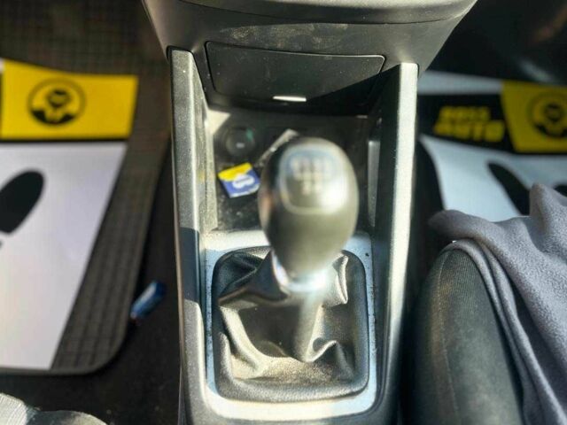 Сірий Кіа Сід, об'ємом двигуна 1.4 л та пробігом 229 тис. км за 7700 $, фото 15 на Automoto.ua