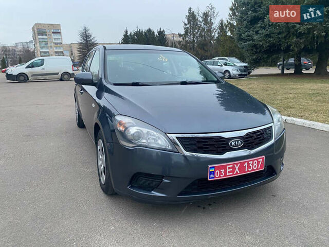 Сірий Кіа Сід, об'ємом двигуна 1.4 л та пробігом 207 тис. км за 5999 $, фото 7 на Automoto.ua