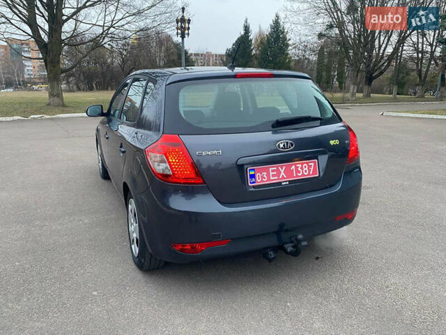 Сірий Кіа Сід, об'ємом двигуна 1.4 л та пробігом 207 тис. км за 5999 $, фото 4 на Automoto.ua