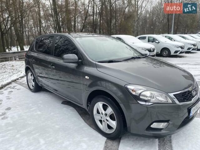 Сірий Кіа Сід, об'ємом двигуна 1.58 л та пробігом 275 тис. км за 6300 $, фото 11 на Automoto.ua