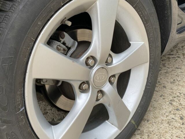 Сірий Кіа Сід, об'ємом двигуна 1.6 л та пробігом 300 тис. км за 6700 $, фото 19 на Automoto.ua