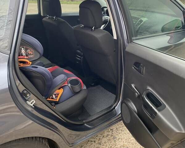 Серый Киа Сид, объемом двигателя 1.6 л и пробегом 300 тыс. км за 6700 $, фото 15 на Automoto.ua