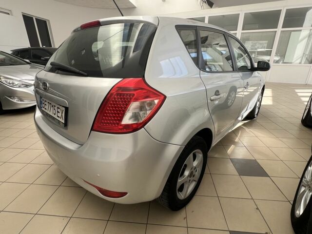 Киа Сид 2011 в Николаеве на Automoto.ua Серый Киа Сид, объемом двигателя 1.4 л и пробегом 148 тыс. км за 5600 $, фото 2 на Automoto.ua