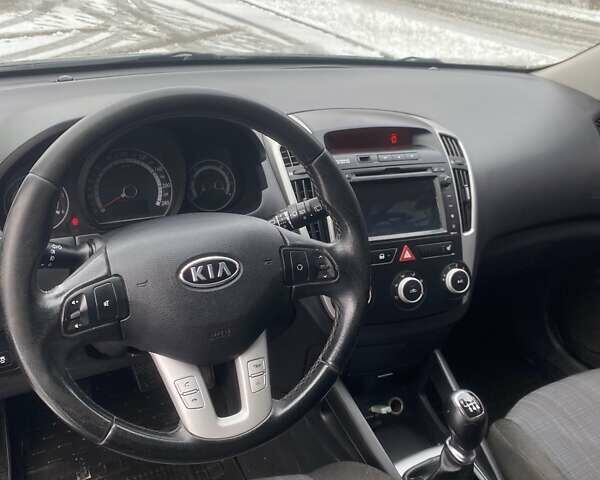 Сірий Кіа Сід, об'ємом двигуна 1.58 л та пробігом 275 тис. км за 6300 $, фото 5 на Automoto.ua