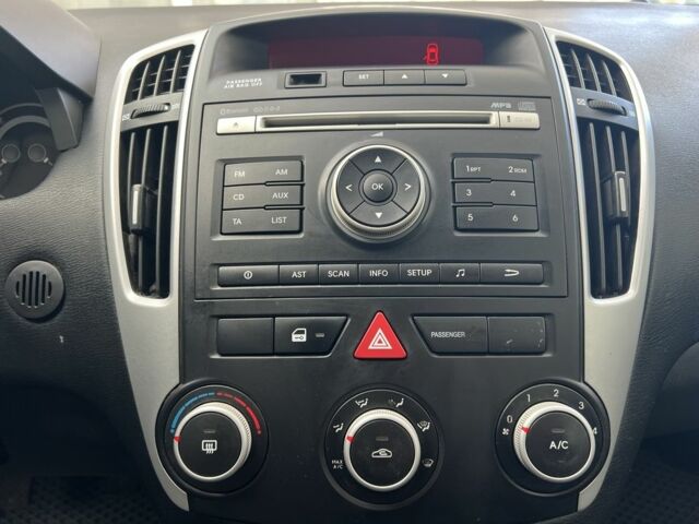 Киа Сид 2011 в Николаеве на Automoto.ua Серый Киа Сид, объемом двигателя 1.4 л и пробегом 148 тыс. км за 5600 $, фото 5 на Automoto.ua