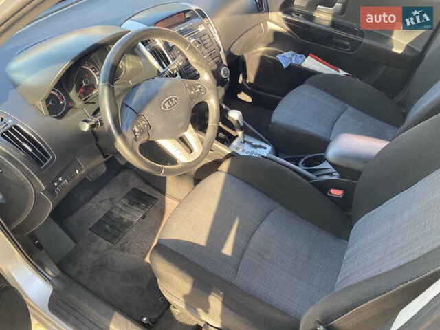 Серый Киа Сид, объемом двигателя 1.6 л и пробегом 232 тыс. км за 8300 $, фото 9 на Automoto.ua