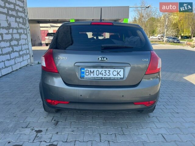Серый Киа Сид, объемом двигателя 1.58 л и пробегом 278 тыс. км за 5200 $, фото 26 на Automoto.ua
