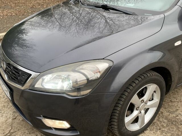 Сірий Кіа Сід, об'ємом двигуна 1.6 л та пробігом 300 тис. км за 6700 $, фото 15 на Automoto.ua