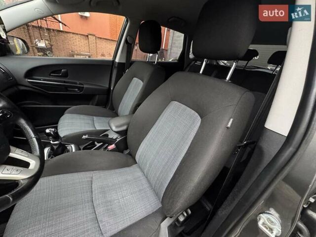 Сірий Кіа Сід, об'ємом двигуна 1.6 л та пробігом 268 тис. км за 6450 $, фото 19 на Automoto.ua