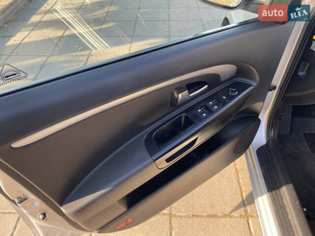 Серый Киа Сид, объемом двигателя 1.6 л и пробегом 232 тыс. км за 8300 $, фото 10 на Automoto.ua