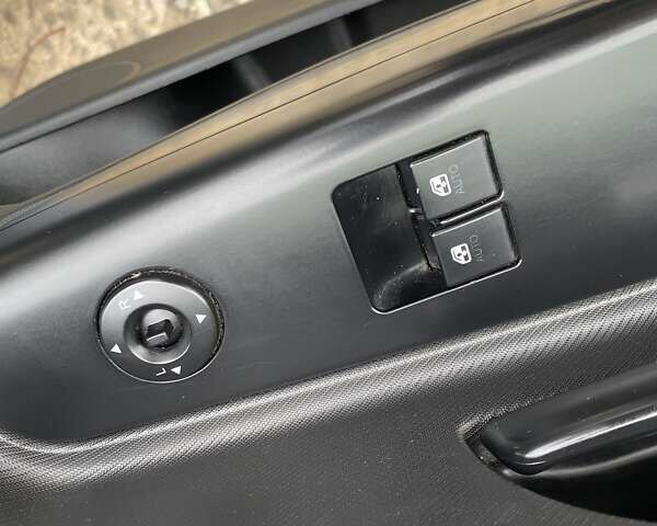 Серый Киа Сид, объемом двигателя 1.6 л и пробегом 300 тыс. км за 6700 $, фото 11 на Automoto.ua