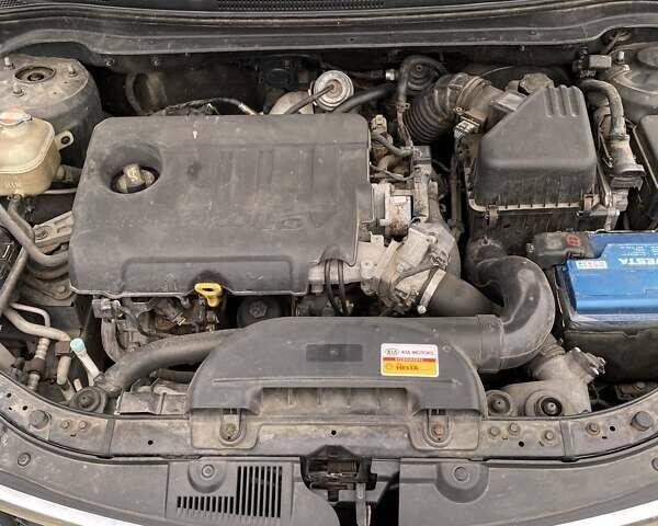 Серый Киа Сид, объемом двигателя 1.6 л и пробегом 300 тыс. км за 6700 $, фото 23 на Automoto.ua