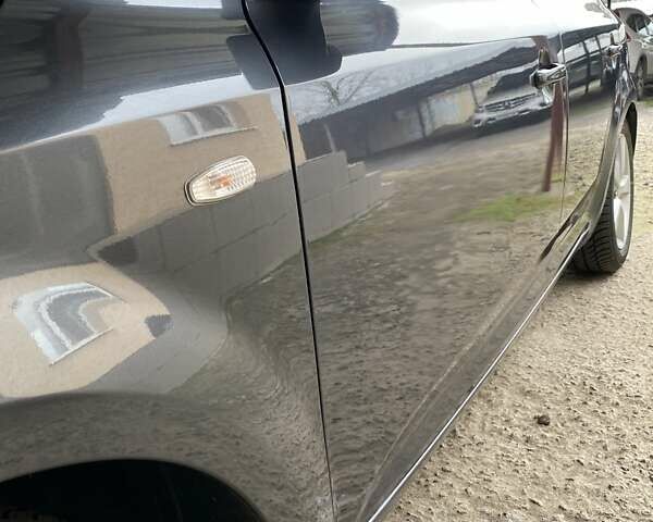 Серый Киа Сид, объемом двигателя 1.6 л и пробегом 300 тыс. км за 6700 $, фото 12 на Automoto.ua