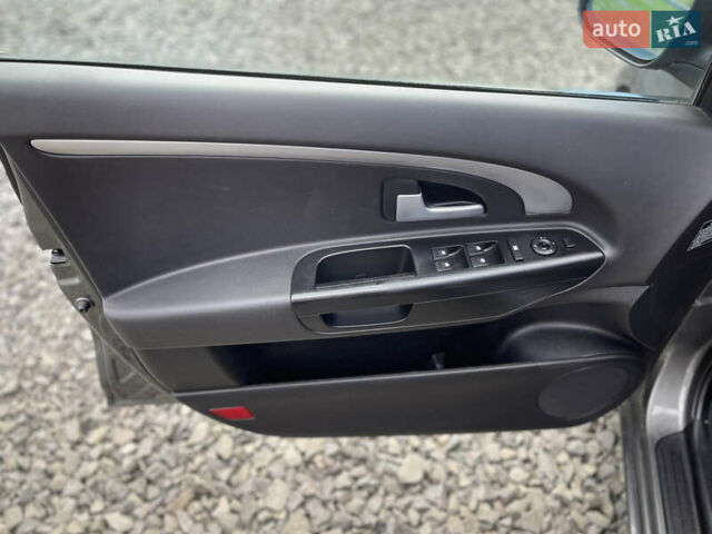 Серый Киа Сид, объемом двигателя 1.6 л и пробегом 244 тыс. км за 8500 $, фото 8 на Automoto.ua