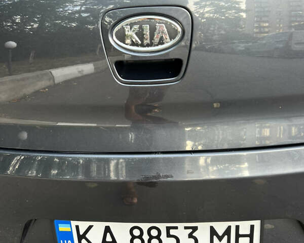 Серый Киа Сид, объемом двигателя 1.59 л и пробегом 210 тыс. км за 8000 $, фото 17 на Automoto.ua