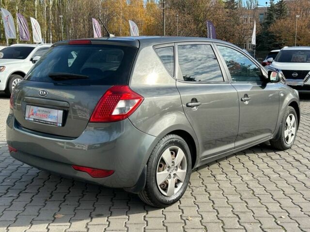 Кіа Сід 2011 у Кривому Розі на Automoto.ua Сірий Кіа Сід, об'ємом двигуна 1.4 л та пробігом 220 тис. км за 6000 $, фото 5 на Automoto.ua